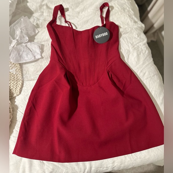 BabyBoo- Janiyah Mini Dress (Wine) Size Medium! - Picture 2 of 3